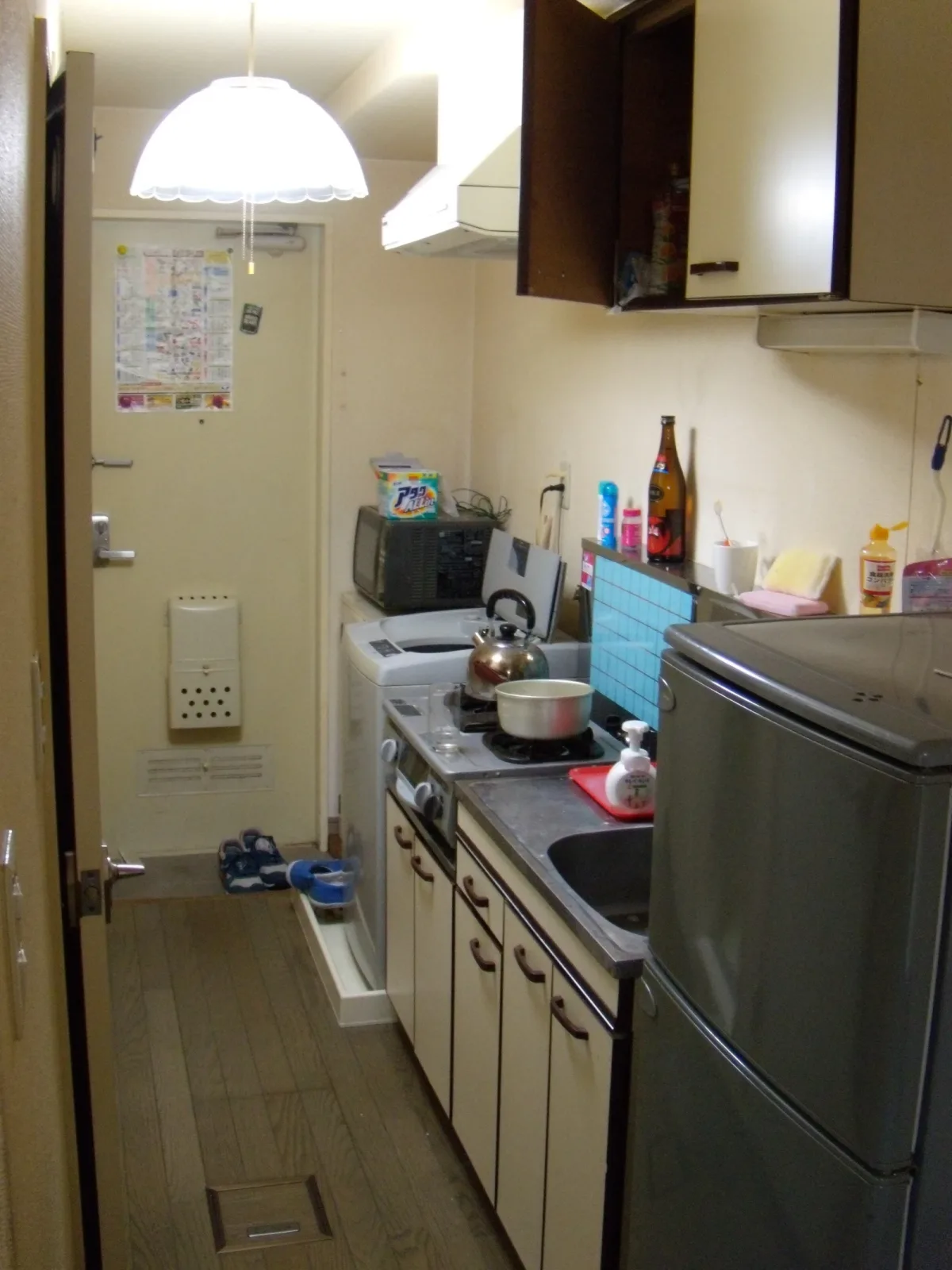 Cucina in alloggio: cosa controllare davvero se viaggi con un bambino piccolo