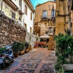 Panorama mozzafiato di una località segreta nel Lazio, circondata da natura e tranquillità.