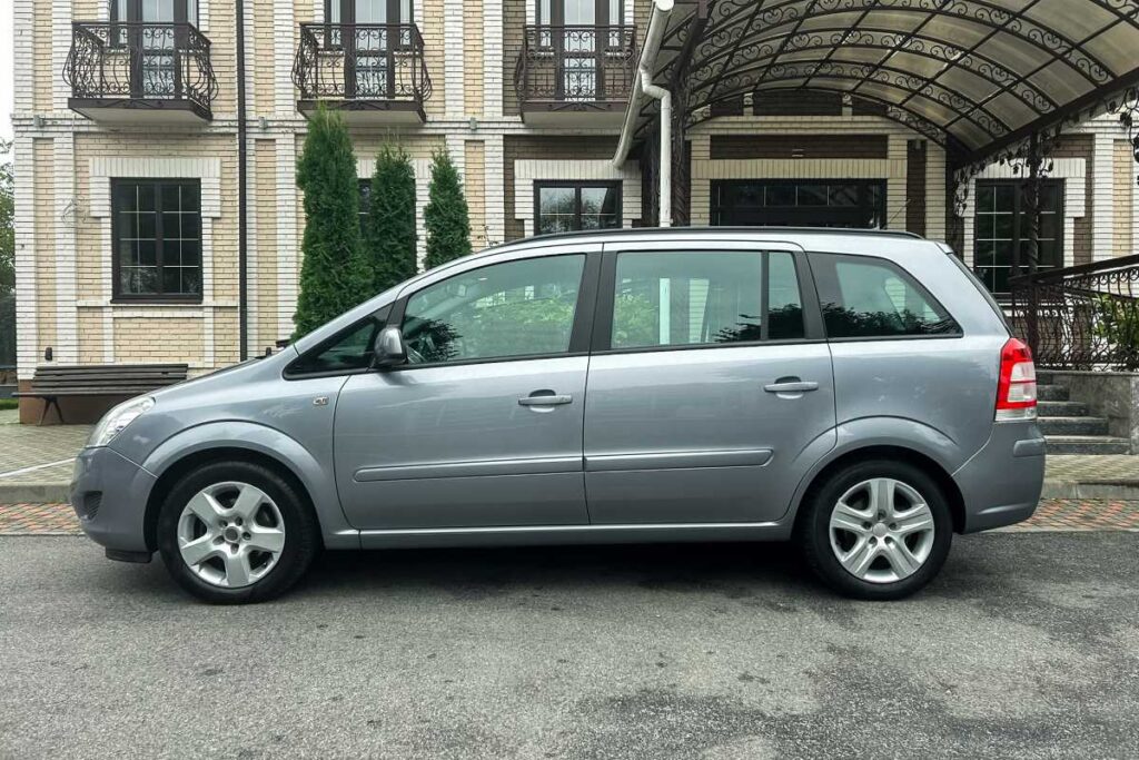 Bollo auto: ecco le regioni dove gli over 70 non pagheranno più dal 2026