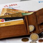 Immagine che illustra i movimenti di un conto corrente e le segnalazioni bancarie.