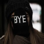 Modifica della Legge 104: un documento ufficiale con note di cambiamento e reazioni sorprendenti.