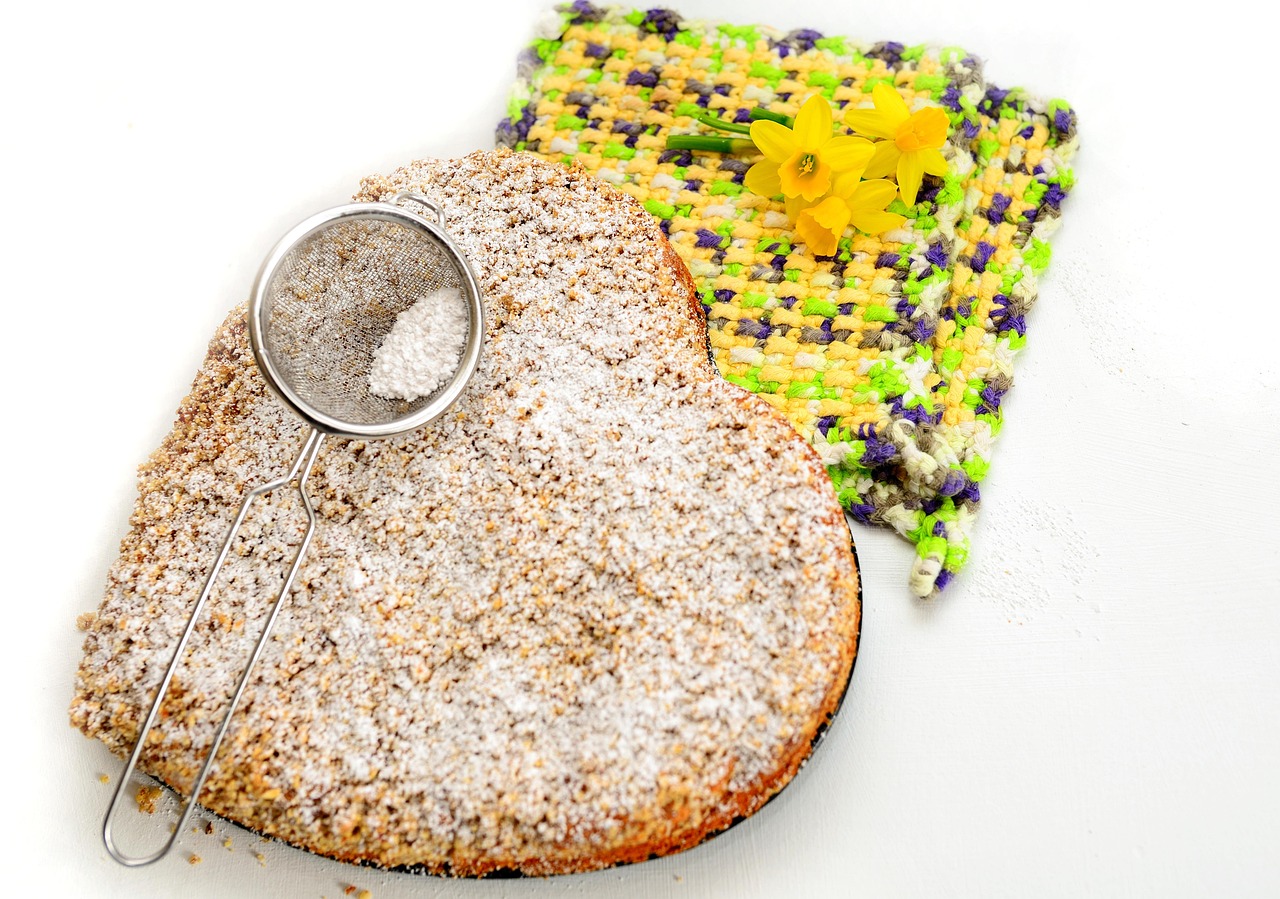 Sbriciolata alla Nutella fresca e appetitosa, pronta per essere servita.