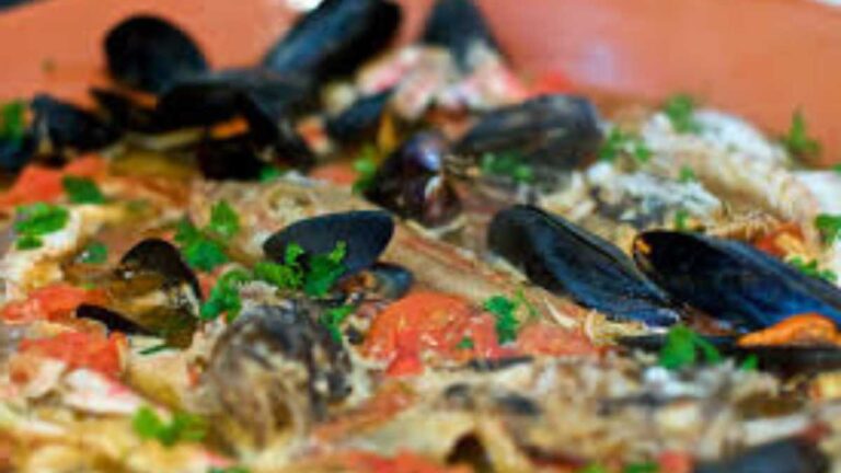 Come preparare il cacciucco livornese: la ricetta originale