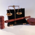 Immagine informativa sull'IMU per la prima casa e strategie legali per evitare il pagamento.